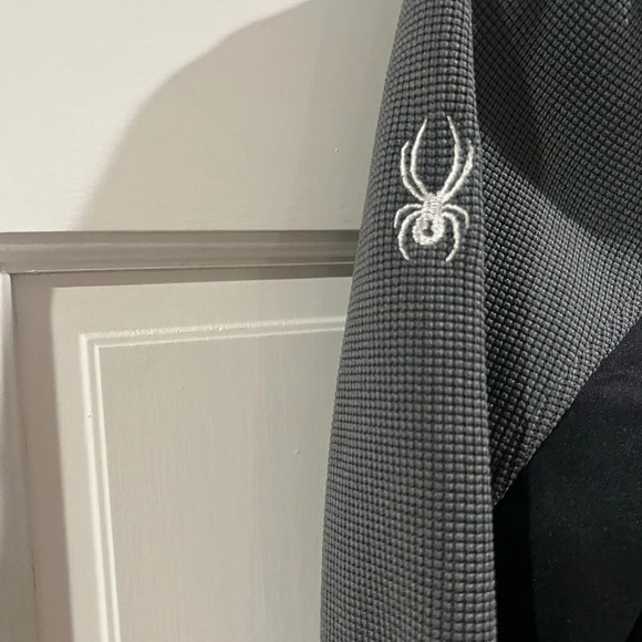 Spider woman’s zip up size small - Picture 5 of 5